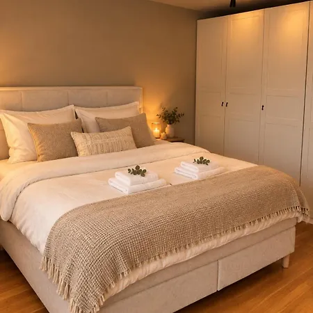 Top-floor With A Terrace And Own Parking Appartamento Bergen